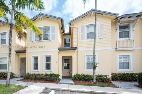 3064 SE 1st Dr #6, Homestead, FL 33033