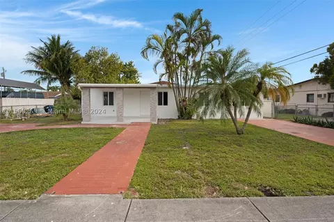 10020 SW 42nd St, Miami, FL 33165