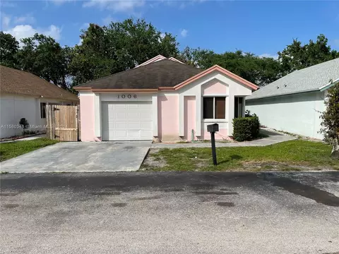 1006 W Jasmine Ln, North Lauderdale, FL 33068