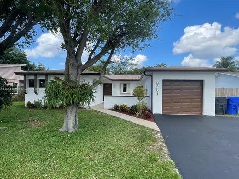 8261 SW 8th St, North Lauderdale, FL 33068