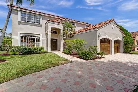 683 Verona Ct, Weston, FL 33326