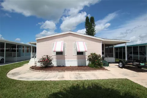 1323 SW 44th Blvd, Okeechobee, FL 34974 photo 1
