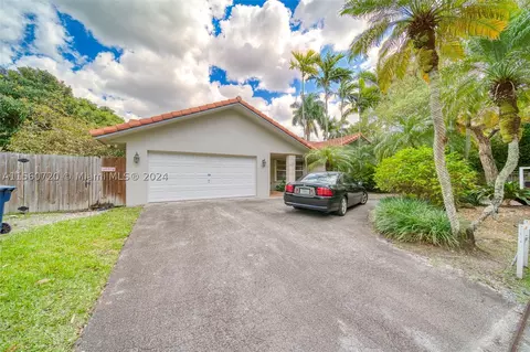 9855 SW 122nd Ave, Miami, FL 33186