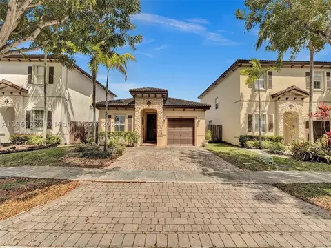 2441 NE 3rd Ct, Homestead, FL 33033