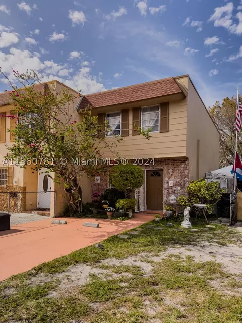 1601 W 72nd St #1601, Hialeah, FL 33014