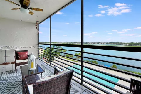 20840 San Simeon Way #606, Miami, FL 33179