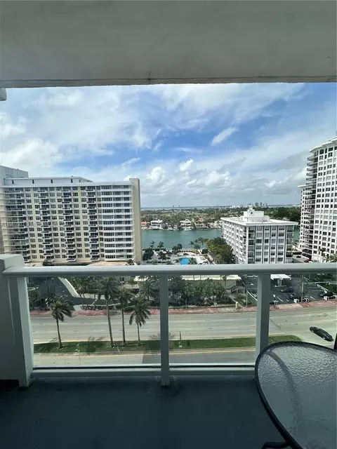5601 Collins Ave #1219, Miami Beach, FL 33140