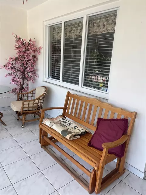 501 Blue Heron Dr #318-A, Hallandale Beach, FL 33009