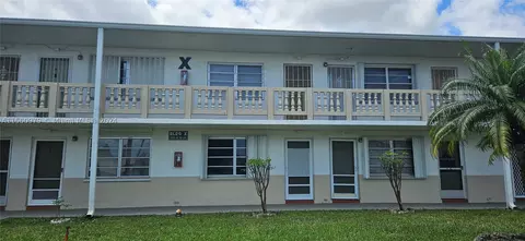 20180 NE 2nd Ave #X19, Miami Gardens, FL 33179