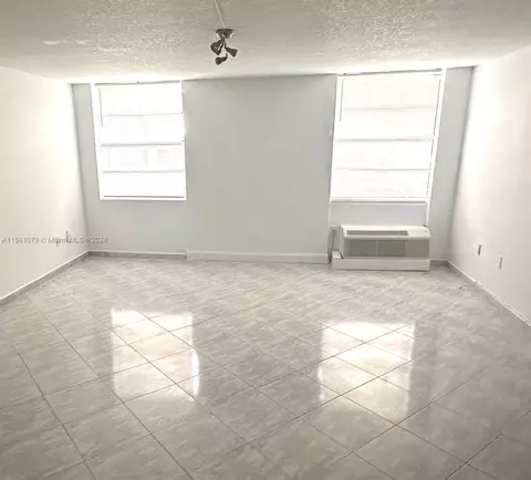 710 Washington Ave #407, Miami Beach, FL 33139