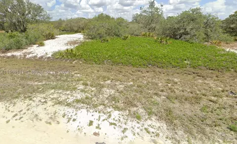 2524 W Reeves Rd, Avon Park, FL 33825