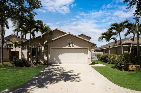 17645 SW 6th St, Pembroke Pines, FL 33029