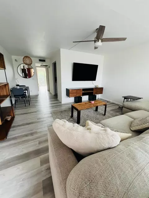 801 SW 133rd Ter #310K, Pembroke Pines, FL 33027