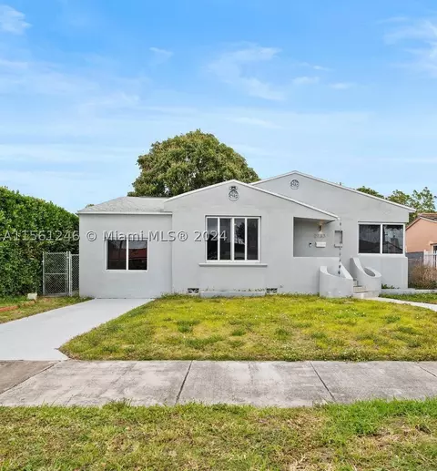 2733 SW 15th St, Miami, FL 33145