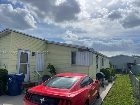 19800 SW 180th Ave UNIT 130, Miami, FL 33187