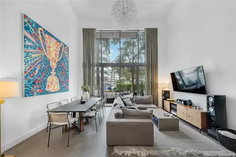 6000 Collins Ave #327, Miami Beach, FL 33140