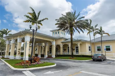 2665 NE 4th St #104, Homestead, FL 33033