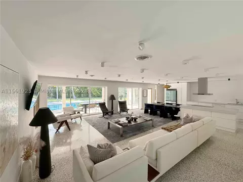 12900 SW 74th Ave, Pinecrest, FL 33156