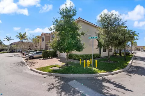 3351 NW 10th Ave #3351, Pompano Beach, FL 33064