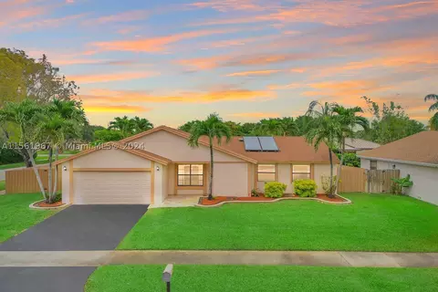 11771 SW 52nd St, Cooper City, FL 33330