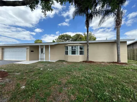 7201 NW 21st St, Sunrise, FL 33313