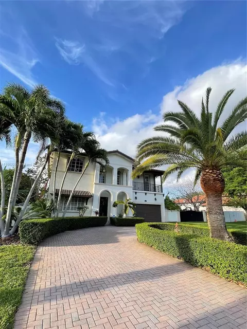 13047 SW 197th St, Miami, FL 33177