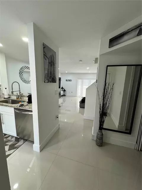 17716 SW 141st Ct, Miami, FL 33177