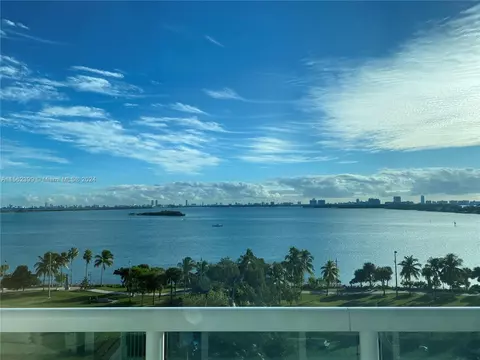 1800 N Bayshore Dr #809, Miami, FL 33132