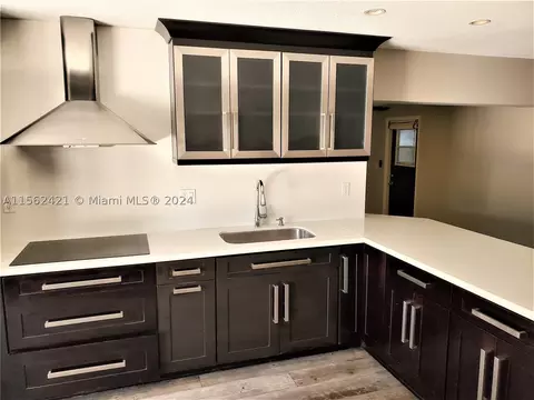 11510 SW 34th Ln, Miami, FL 33165