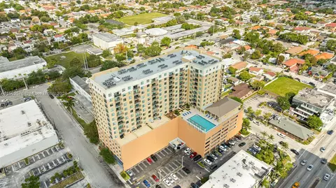 4242 NW 2nd St #1211, Miami, FL 33126
