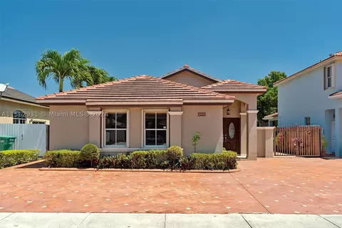 1111 NW 136th Ct, Miami, FL 33182