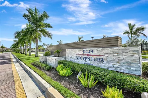 262 NE 208th Ter #262, Miami, FL 33179