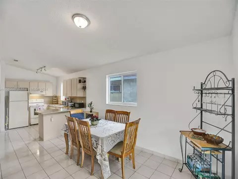 7702 W 30th Ct, Hialeah, FL 33018 photo 8