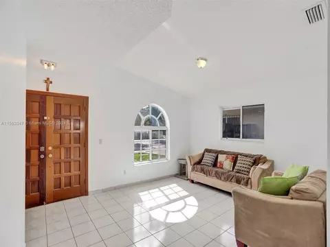 7702 W 30th Ct, Hialeah, FL 33018 photo 3