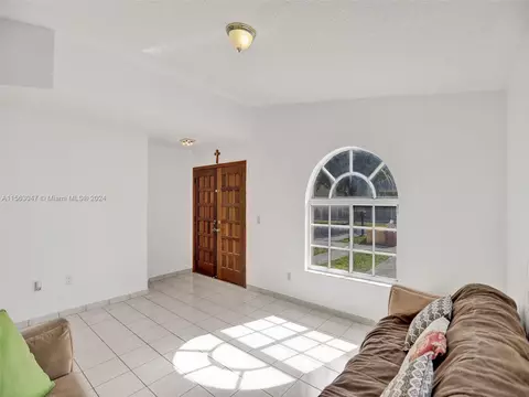7702 W 30th Ct, Hialeah, FL 33018 photo 4