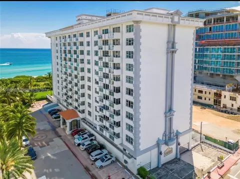 9195 Collins #810, Surfside, FL 33154 photo 2