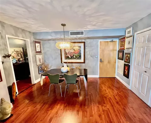 9195 Collins #810, Surfside, FL 33154 photo 7