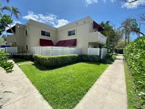 567 NW 98th Ave #567, Plantation, FL 33324