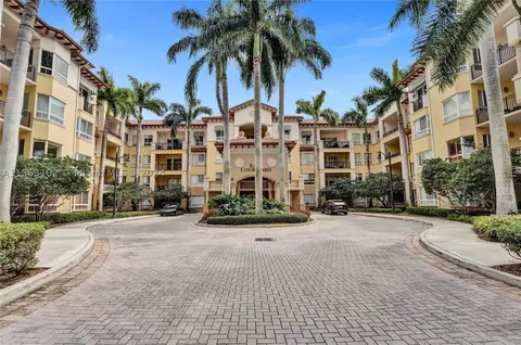 16100 Emerald Estates Dr #297, Weston, FL 33331