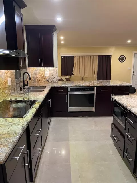 11810 SW 176th St, Miami, FL 33177