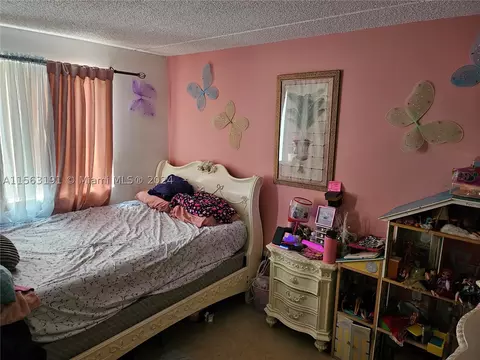 Undisclosed, Hialeah, FL 33015 photo 15