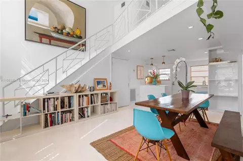 6865 Bay Dr #11, Miami Beach, FL 33141