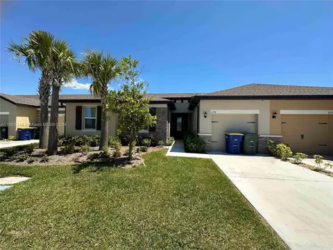 1718 Celebration Dr, Fort Pierce, FL 34947