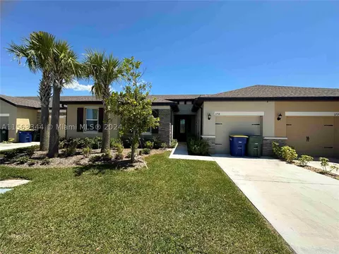 1718 Celebration Dr, Fort Pierce, FL 34947