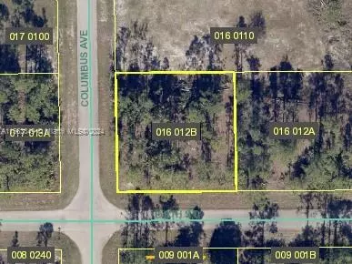 3101 E 9th St, Lehigh Acres, FL 33972