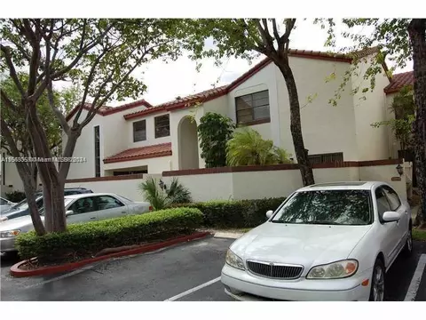 329 Ives Dairy Rd #329-03, Miami, FL 33179