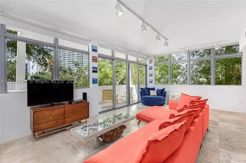1577 Bay Rd #205, Miami Beach, FL 33139