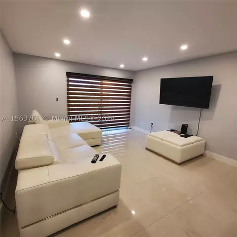 13701 Kendale Lakes Cir #B-406, Miami, FL 33183