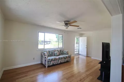 Living - 1030 Cypress St, Okeechobee, FL 34974 photo 1 of 3
