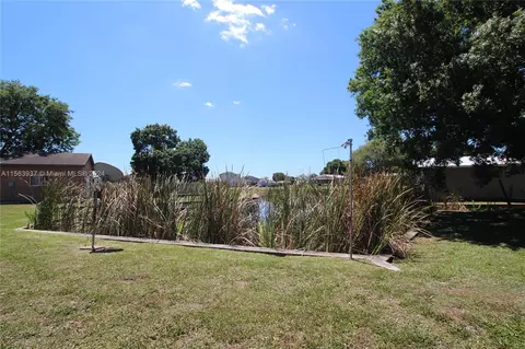 Exterior - 1030 Cypress St, Okeechobee, FL 34974 photo 10 of 11